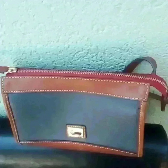 COPY - Dooney & Bourke​ - Picture 12 of 12